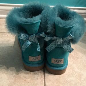 Light Teal Bailey Bow Ugg Boots